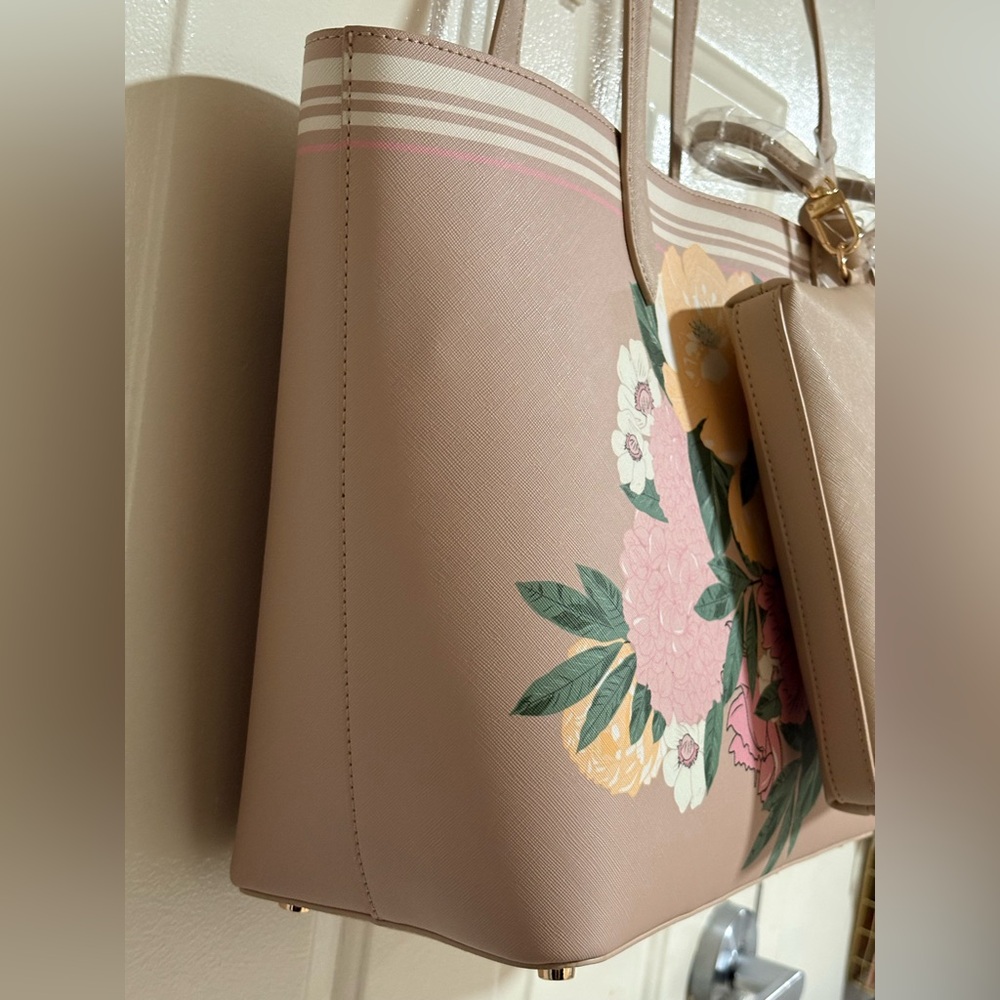 Anne Klein Bonded Large Tote with Pouch - Picture 4 of 17